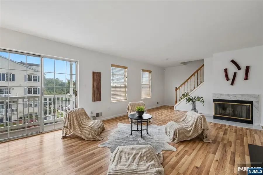 26 Seton Hall Drive 514, Newark, NJ 07103 - #3