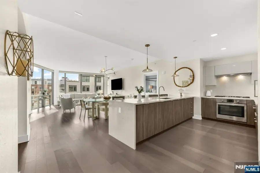 9 Ave At Port Imperial 1009, West New York, NJ 07093 - #2