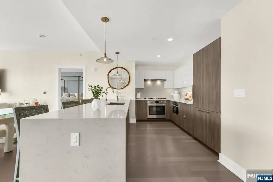 9 Ave At Port Imperial 1009, West New York, NJ 07093 - #3