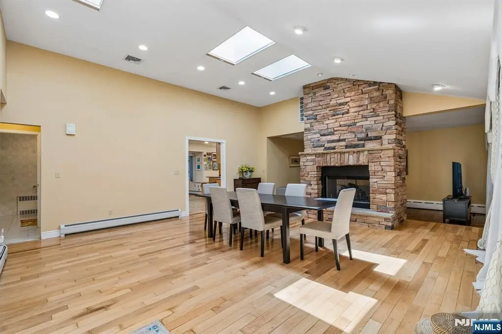 186 Laauwe Avenue, Wayne, NJ 07470 - #1