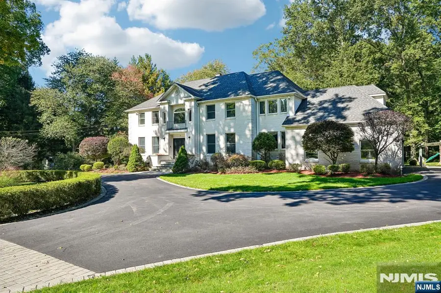 1 Canterbury Road, Norwood, NJ 07648 - #2