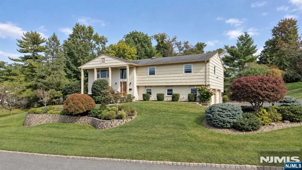 1 Syme Avenue, West Orange, NJ 07052 - #1