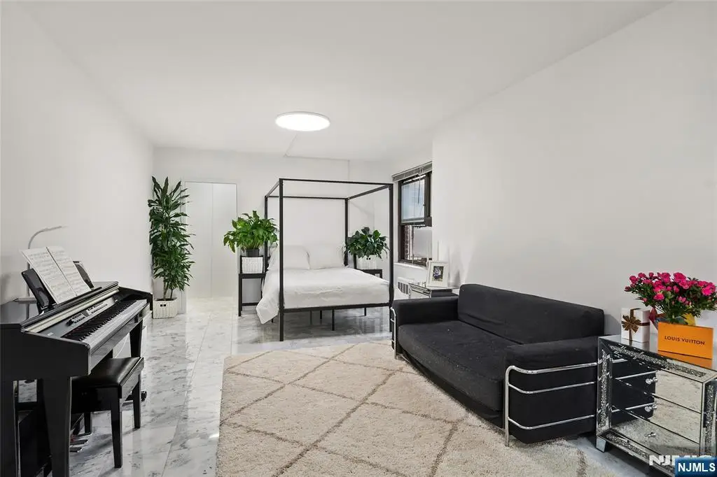 401 Park 2D, Fort Lee, NJ 07024 - #1