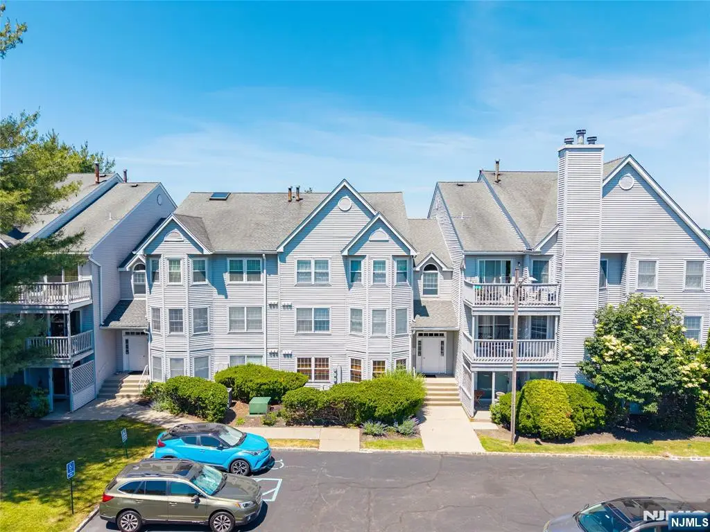 15 Boulder Run Road, Paterson, NJ 07501 - #1