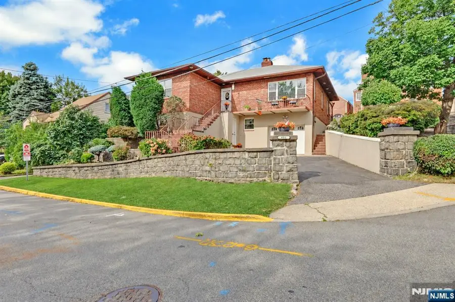 401 Adolphus Avenue, Cliffside Park, NJ 07010 - #2