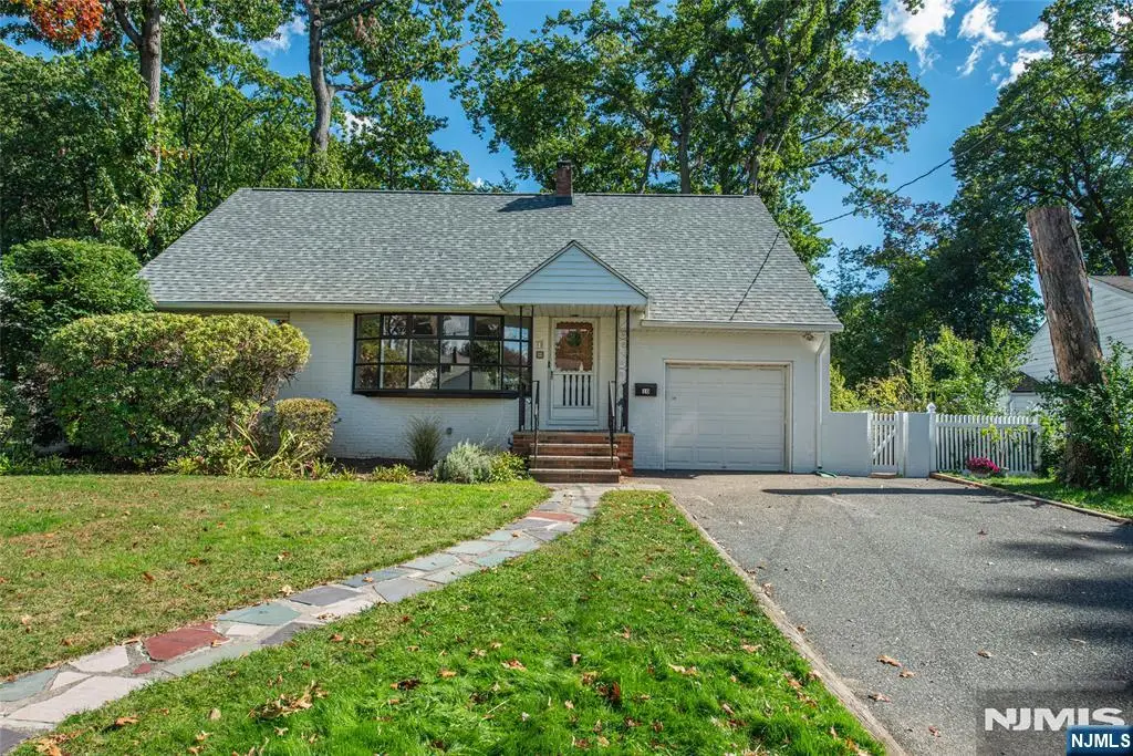 10 Fernwood Drive, Fair Lawn, NJ 07410 - #1