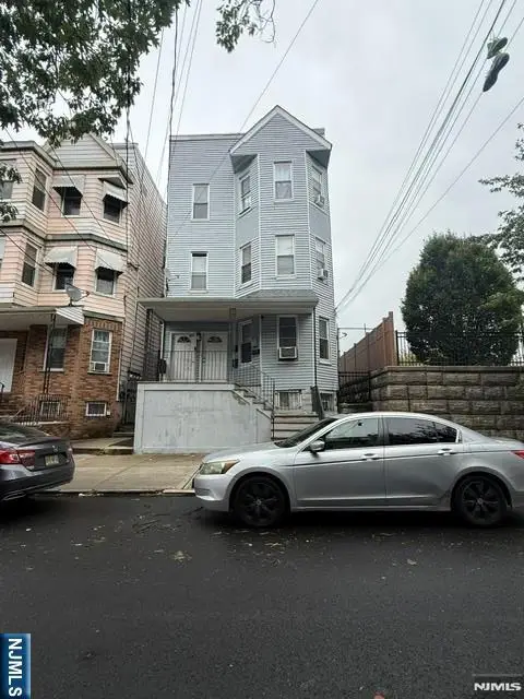 133 Ridge Street, Newark, NJ 07104