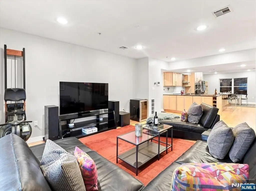 4801 Palisade Avenue 4B, Union City, NJ 07087 - #1