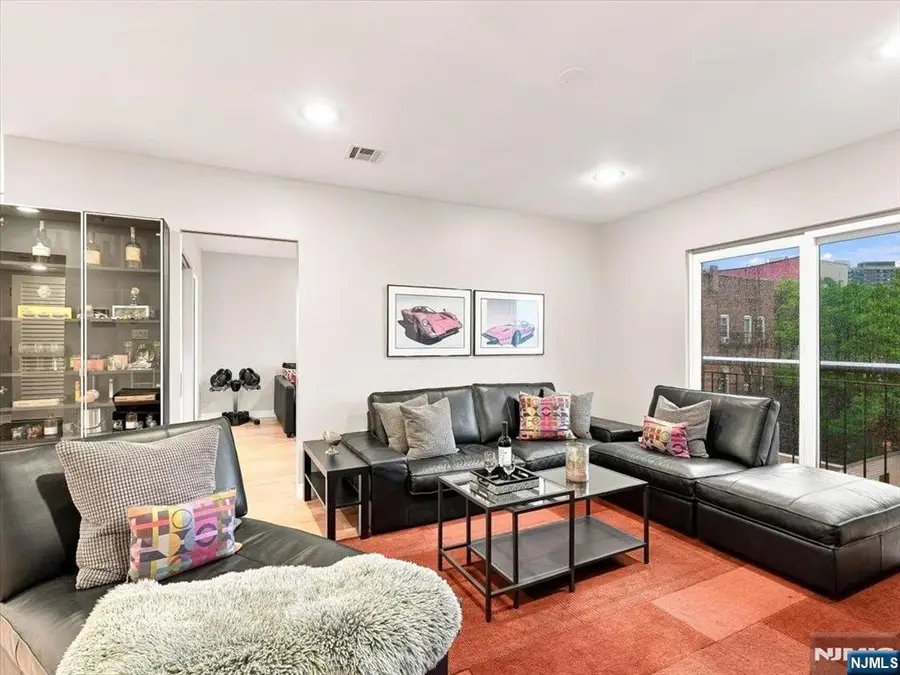 4801 Palisade Avenue 4B, Union City, NJ 07087 - #2