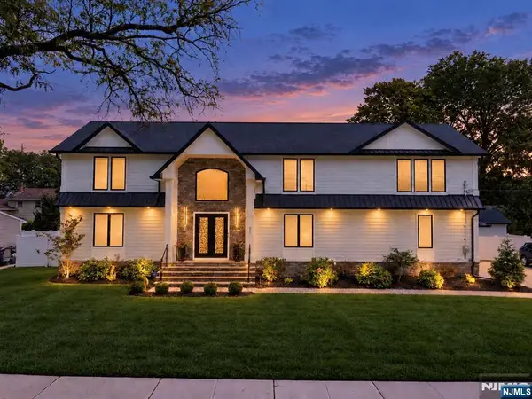207 Wilsey Court, Paramus, NJ 07652