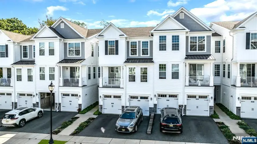 266 Aspen Drive, Cedar Grove, NJ 07009 - #3