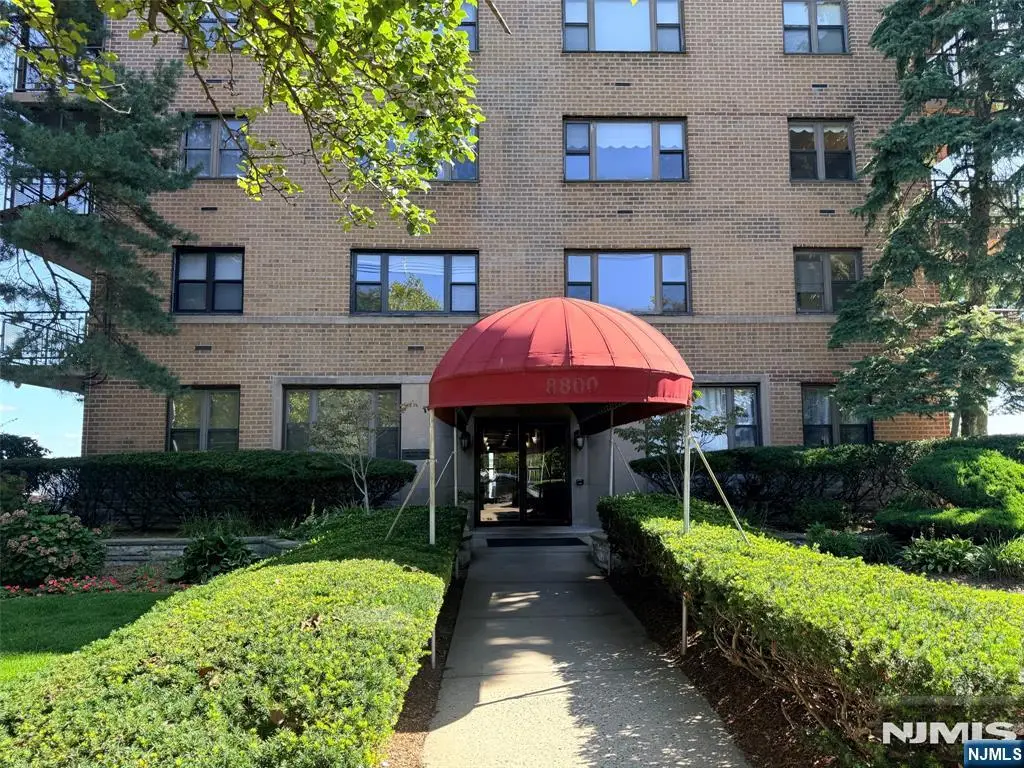 8800 Boulevard 7L, North Bergen, NJ 07047 - #1