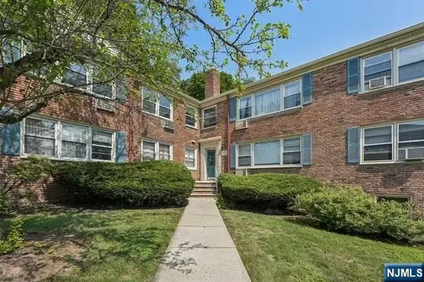 24 Hutton Avenue 80, West Orange, NJ 07052