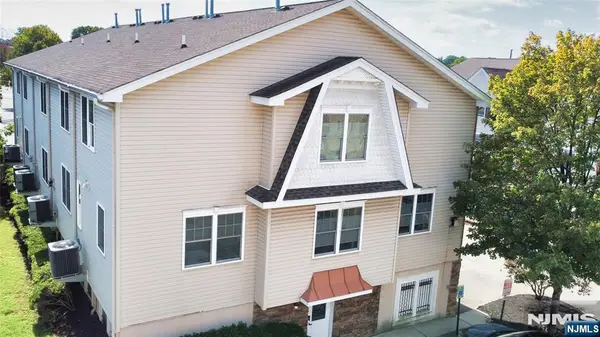 3 Doris Lane, Wallington, NJ 07057