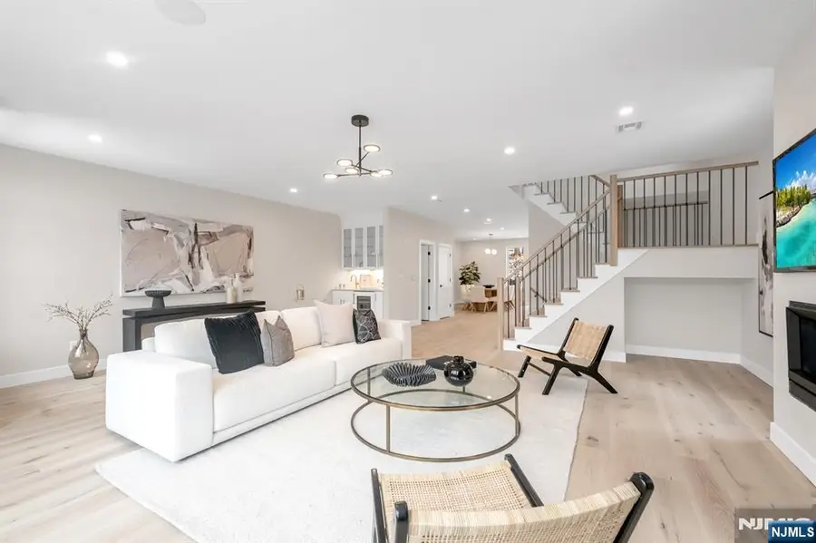 188 Broadway 4, Woodcliff Lake, NJ 07677 - #2