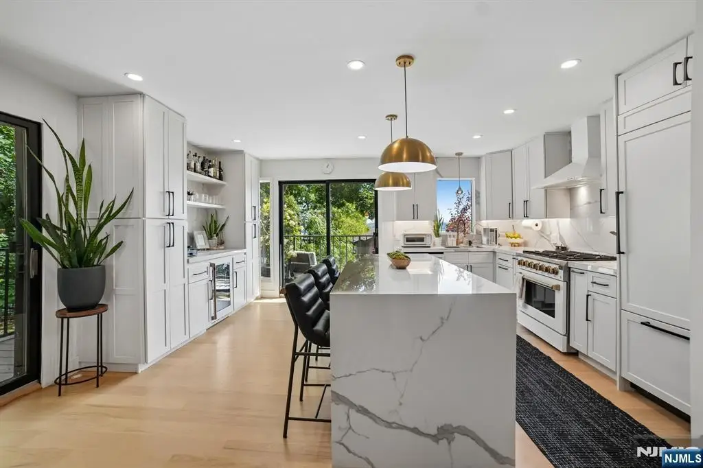 25 Yorkview Drive CN, Edgewater, NJ 07020 - #1