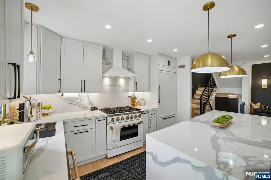 25 Yorkview Drive CN, Edgewater, NJ 07020 - #3