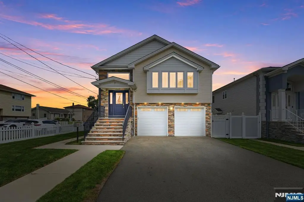 7 Grant Street, Elmwood Park, NJ 07407 - #1