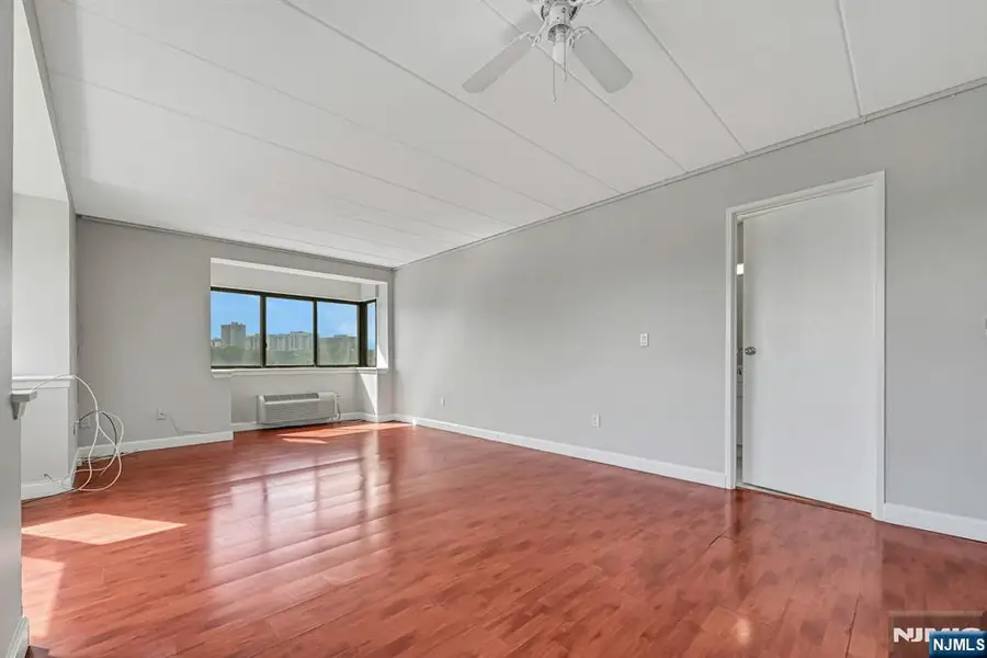 5 Linden Street 5E, Hackensack, NJ 07601 - #3