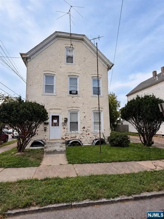 94-96 22nd Avenue, Paterson, NJ 07513