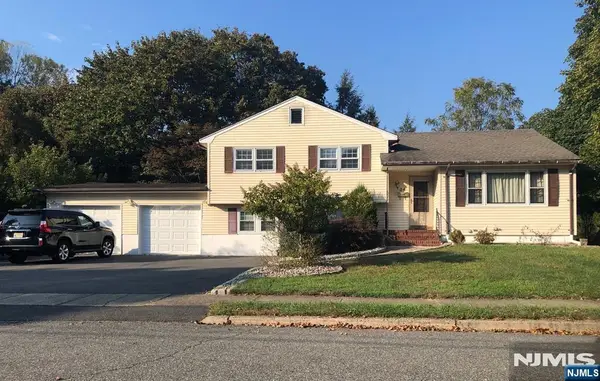 34 Cathyann Court, Wayne, NJ 07470