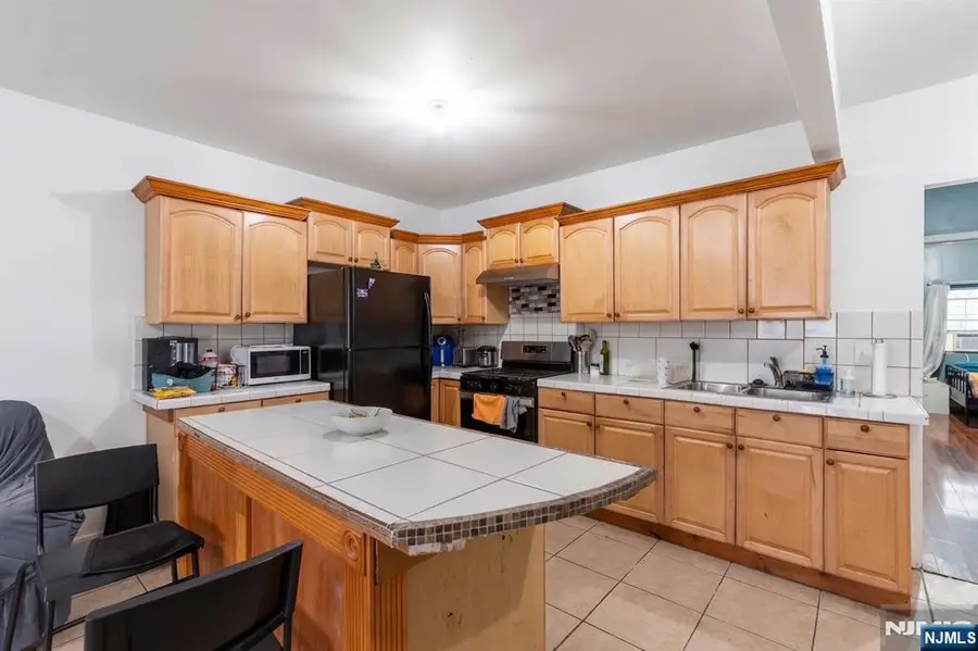 363-365 Summer Street, Paterson, NJ 07501 - #3