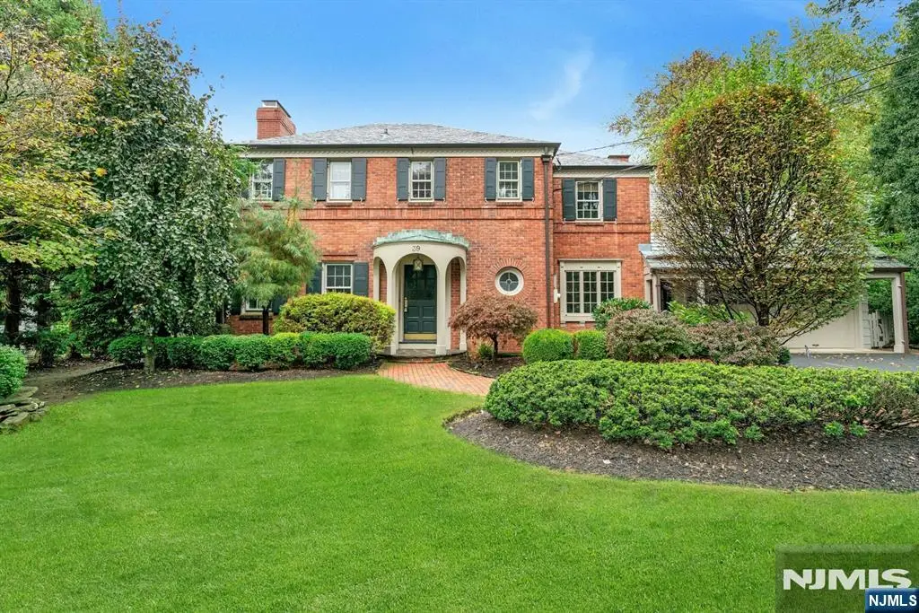 39 Wyncote Road, Ho Ho Kus, NJ 07423 - #1
