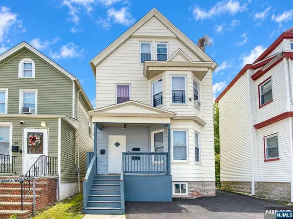 32 Cummings Street, Irvington, NJ 07111