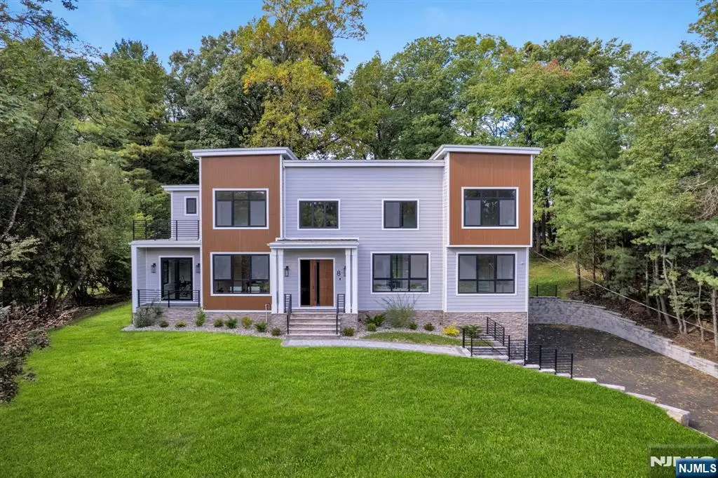 8 Fordham Road, Livingston, NJ 07039 - #1