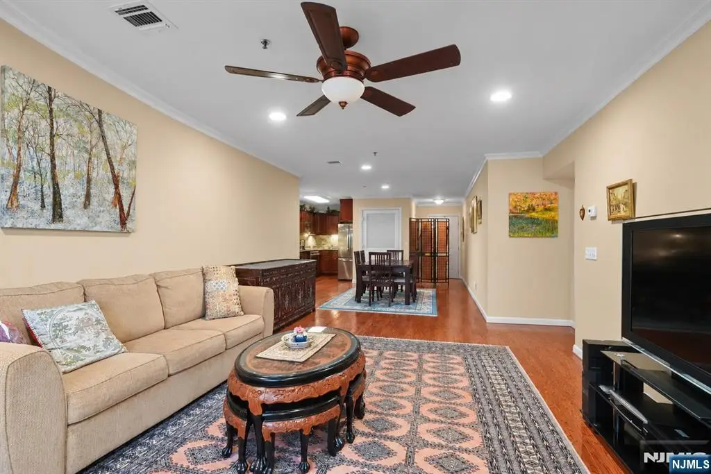 135 38th 505, Union City, NJ 07087 - #1