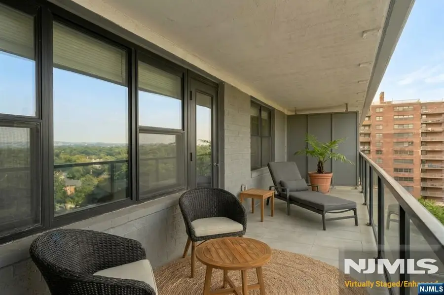285 Aycrigg Avenue 12G, Passaic, NJ 07055 - #3