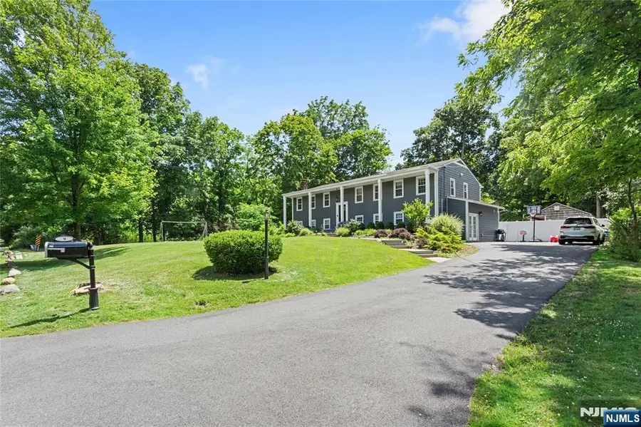 9 Glen Gray Road, Oakland, NJ 07436 - #3