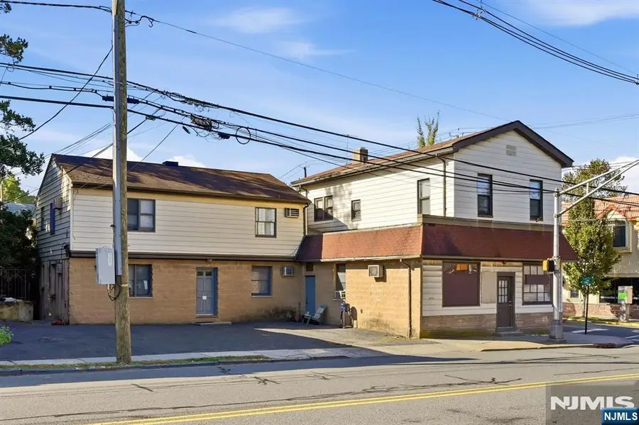 235 Centre Street, Nutley, NJ 07110 - #2