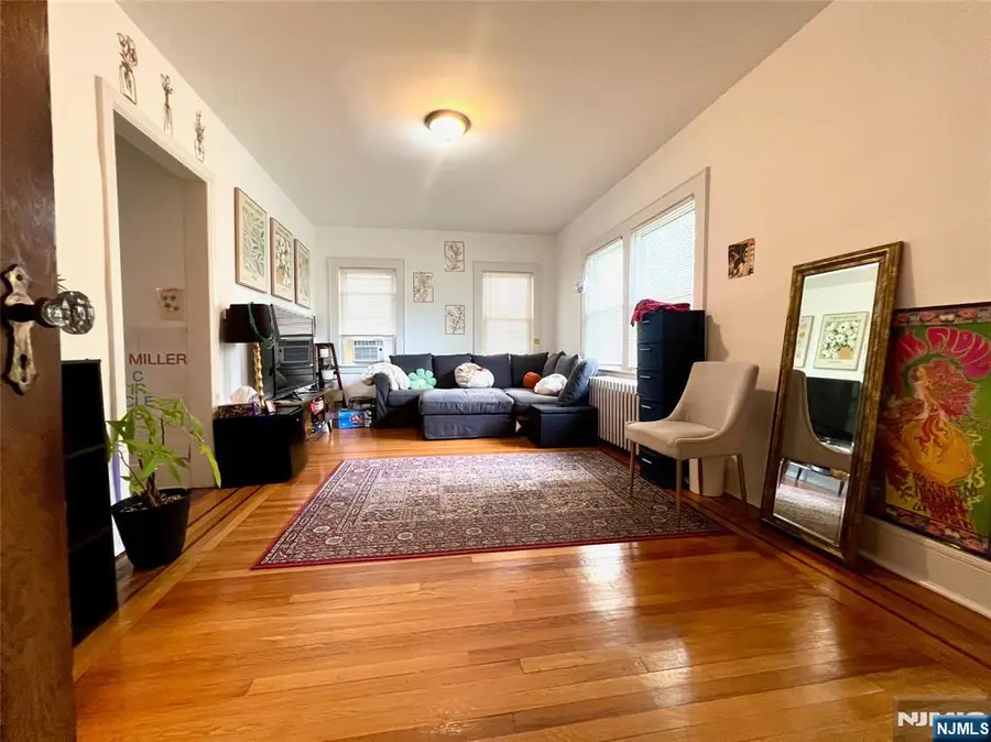 35 Elmwood Avenue, Montclair, NJ 07042 - #3
