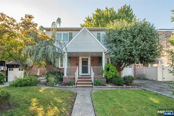 126 Hillman Drive, Elmwood Park, NJ 07407