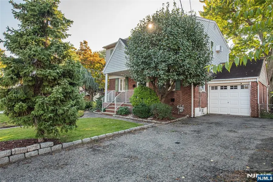 126 Hillman Drive, Elmwood Park, NJ 07407 - #2