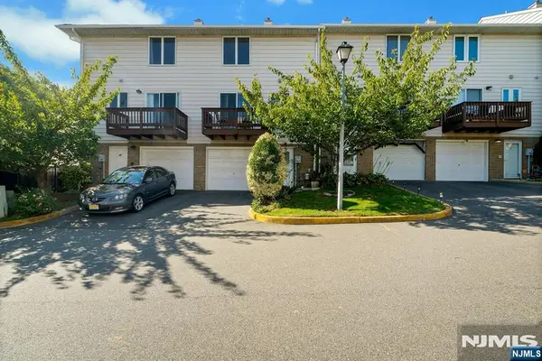 16 Westervelt Place, Passaic, NJ 07055