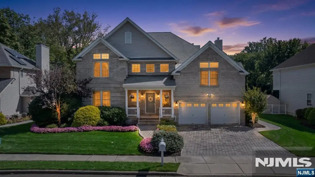 33 Cardinal Lane, Westwood, NJ 07675 - #1