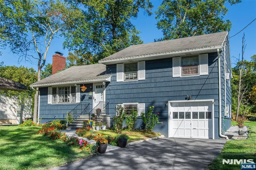 25 Sunset Terrace, Wayne, NJ 07470 - #2