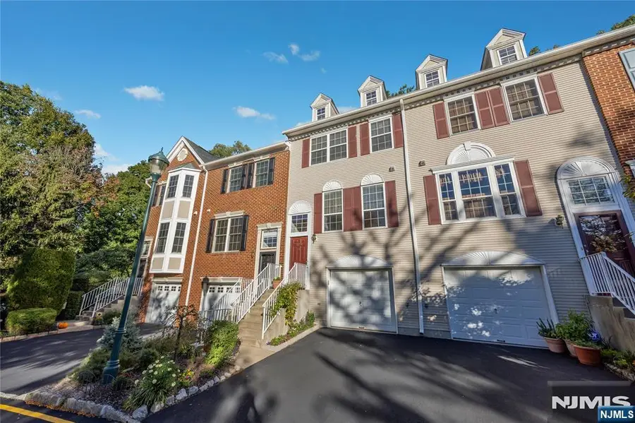 1179 Chedworth Circle, Mahwah, NJ 07430 - #2