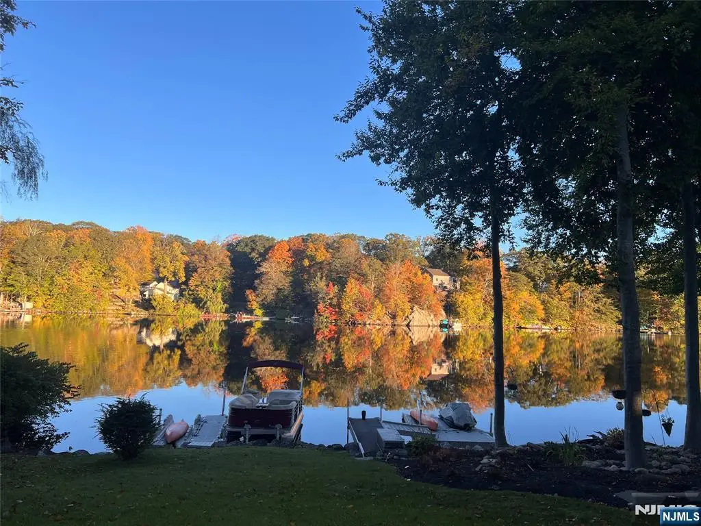 173 Point Breeze Drive, Upper Greenwood Lake, NJ 07421 - #1