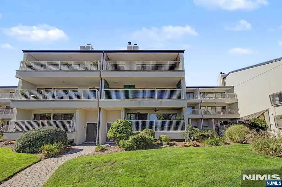 1225 River Road 7D, Edgewater, NJ 07020 - #3