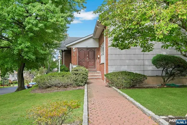 139 Middlesex Avenue, Englewood Cliffs, NJ 07632