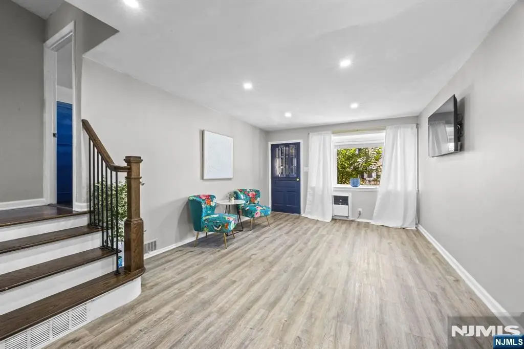 4 Parkside Lane, Bayonne, NJ 07002 - #1