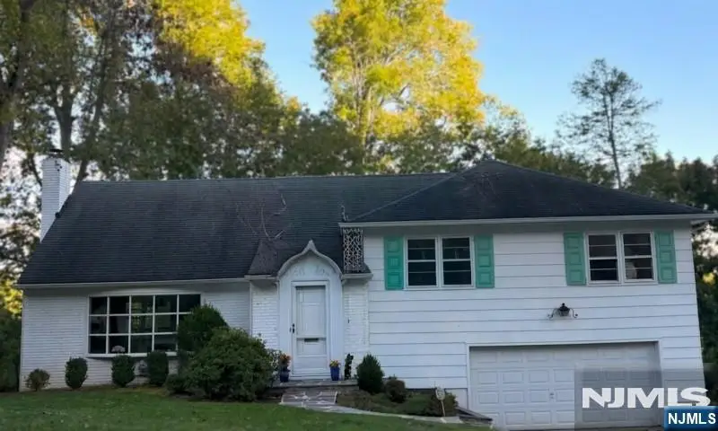 6 Stanford Court, West Orange, NJ 07052 - #1