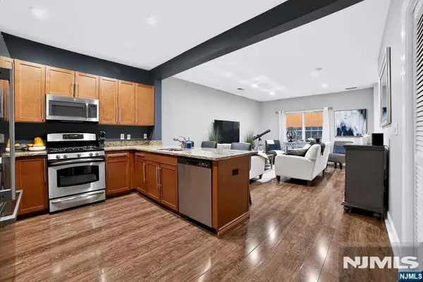 2408 Windsor Park Court, Englewood, NJ 07631