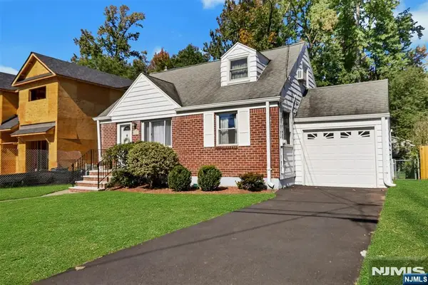107 Dudley Drive, Bergenfield, NJ 07621