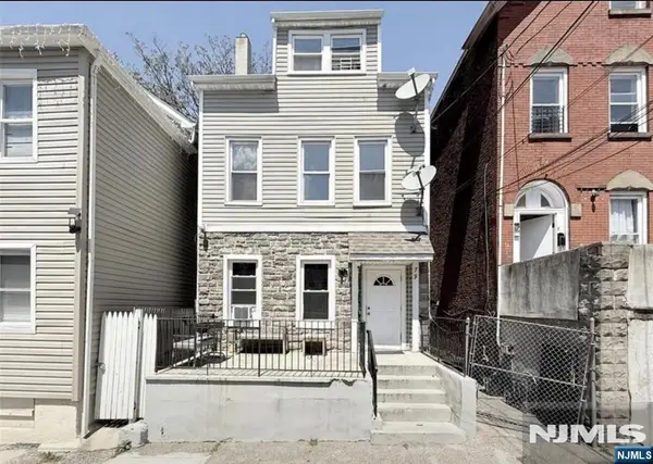 Address Withheld By Seller, Paterson, NJ 07501