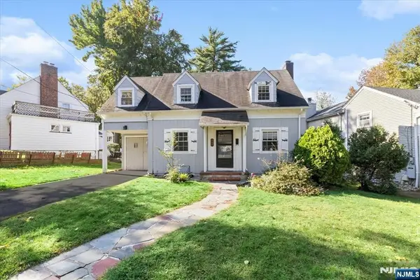 694 Northumberland Road, Teaneck, NJ 07666