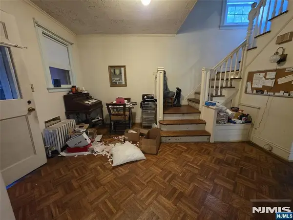 90 Midland Avenue, East Orange, NJ 07017